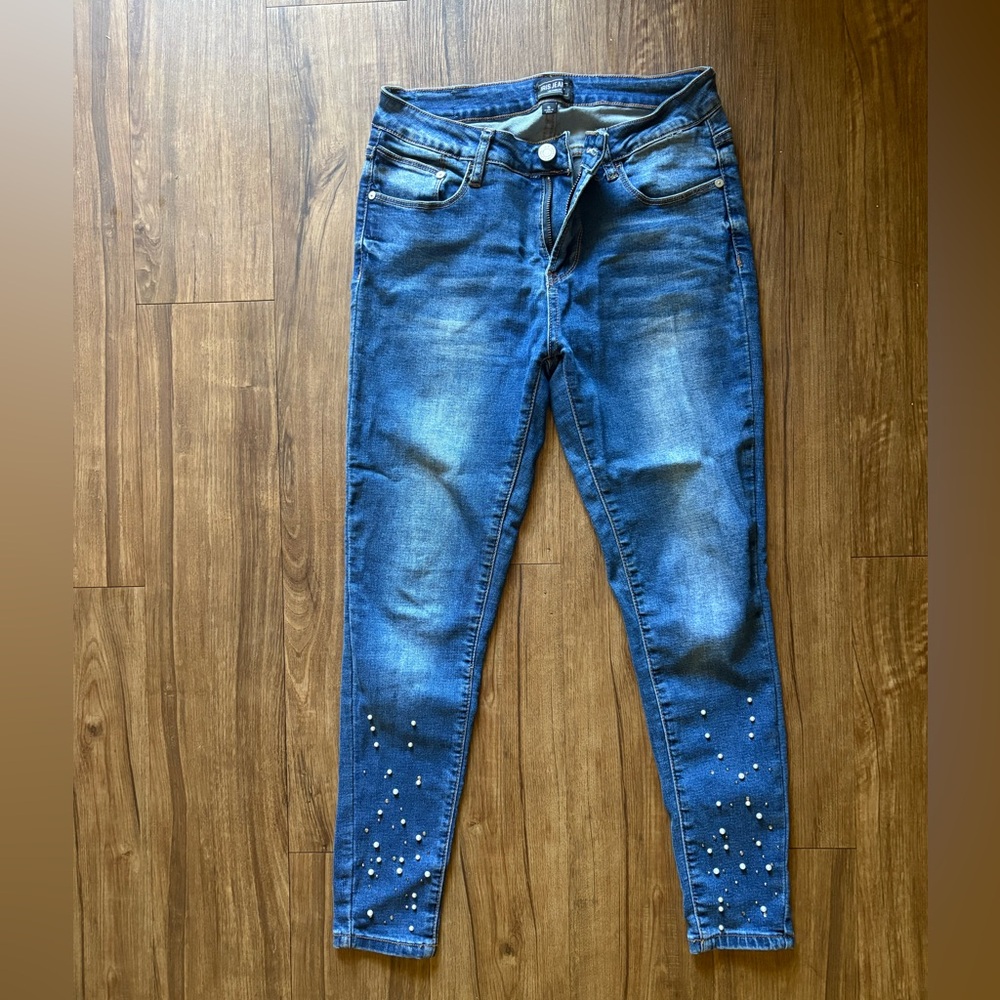 Women's Blue Pearl Bling Embellihed Jeans- size 5